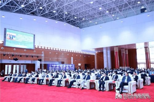 鄂爾多斯碳中和研究院揭牌成立，科技中介服務助力綠色轉型